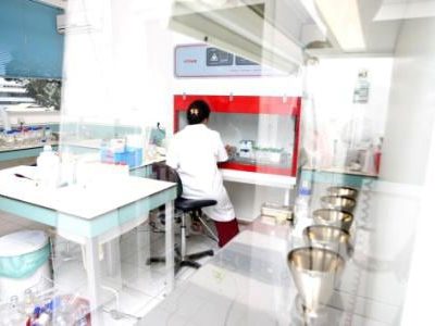 Laboratoire-hygiene-biosecurite-environnement (4)
